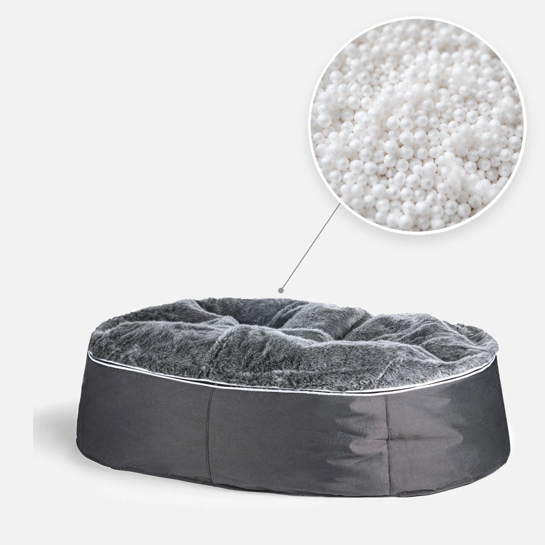 Hundeseng Supernova Gray Wolf L med detalj av perlefyll i sirkel